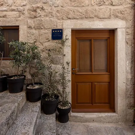 Old Town Olive * Dubrovnik